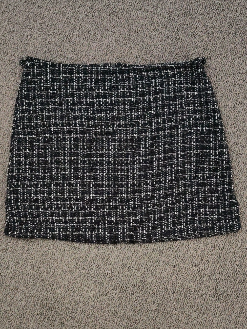 Black & White Tweed Mini Skirt - Classic Everyday Style